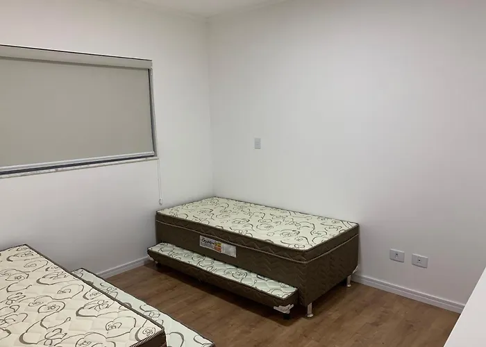 Espacoso, Aconchegante E Localizacao Privilegiada !