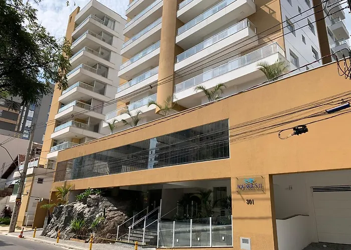 Espacoso, Aconchegante E Localizacao Privilegiada !